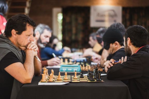 Comenzó el torneo de ajedrez el IRT Sub 2400 Memorial Daniel Ordóñez