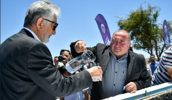 El gobernador inauguró una nueva cisterna en Villa del Carmen 