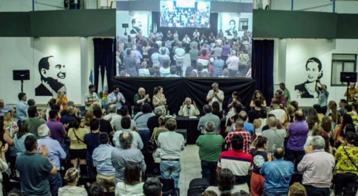 El Congreso del PJ propuso fecha para las elecciones y dejó sin efecto cualquier sanción a afiliados