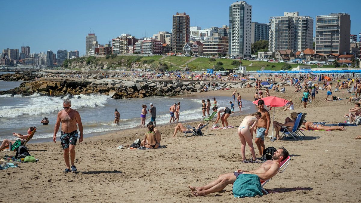 Anticipan un 2023 récord: 1,2 millones de turistas recorrieron el país este fin de semana largo