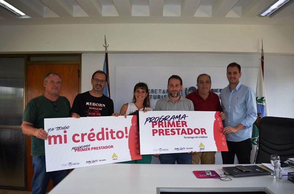 Entregaron los primeros 13 créditos blandos a prestadores de servicios turísticos 