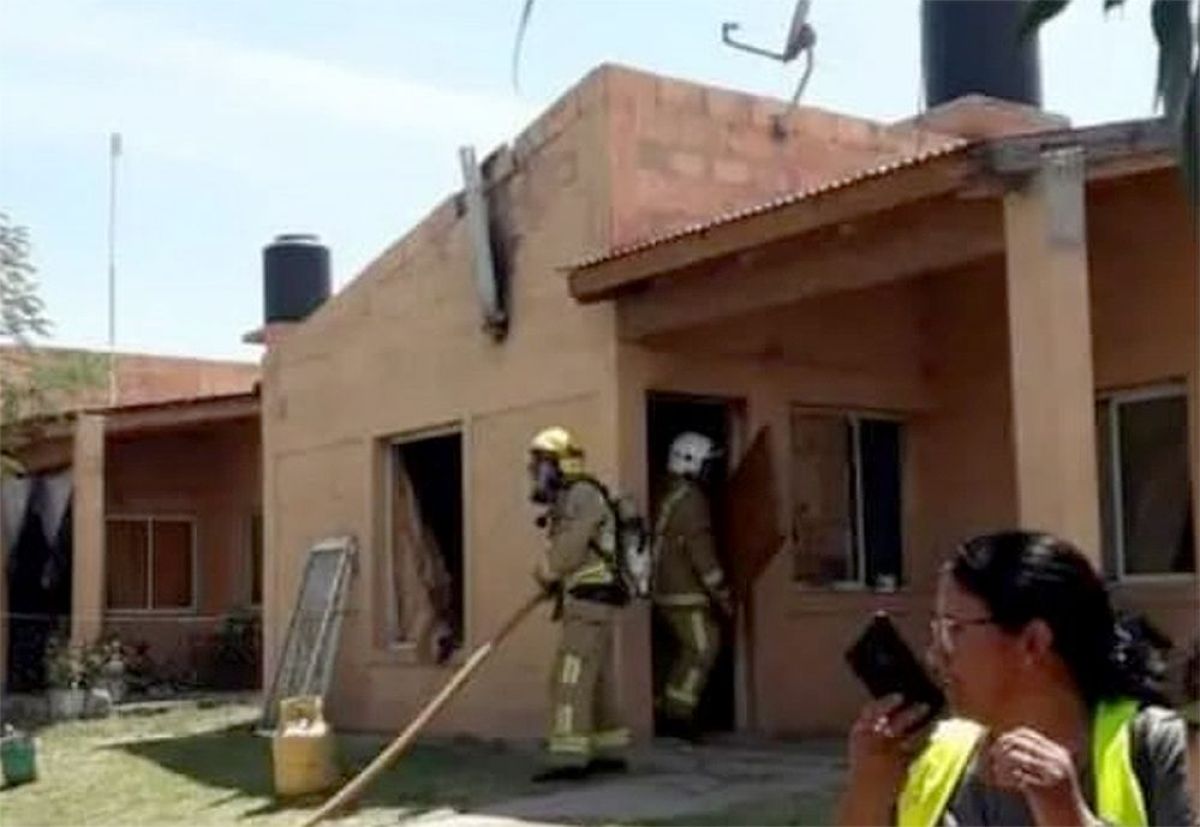 Un niño salvó a su madre en un incendio producido en una vivienda