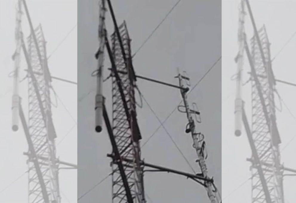 Un rayo quemó la antena repetidora de bomberos