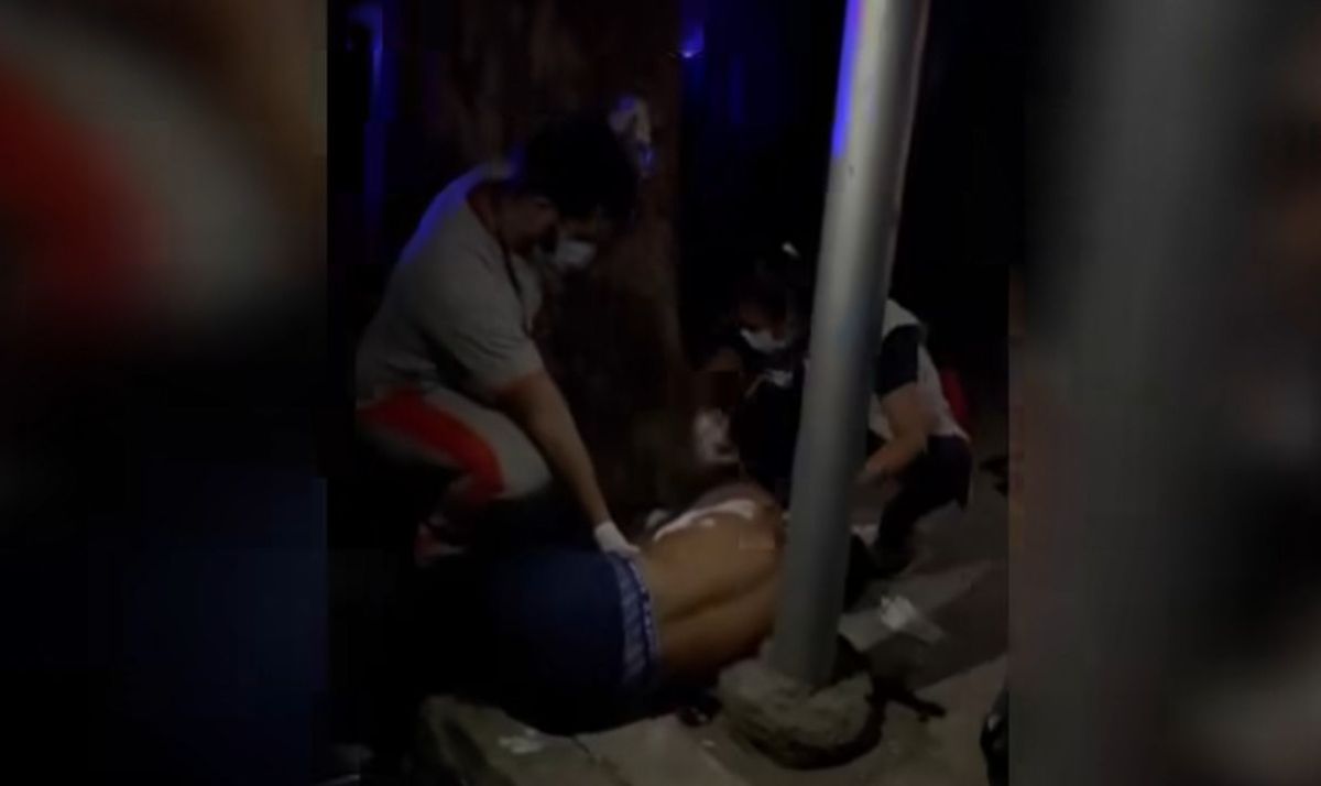 Apuñaló a tres personas en Villa Mercedes y escapó