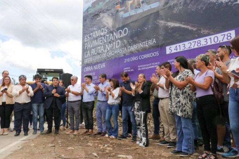 Comenzó la obra de pavimentación del Camino de los Comechingones
