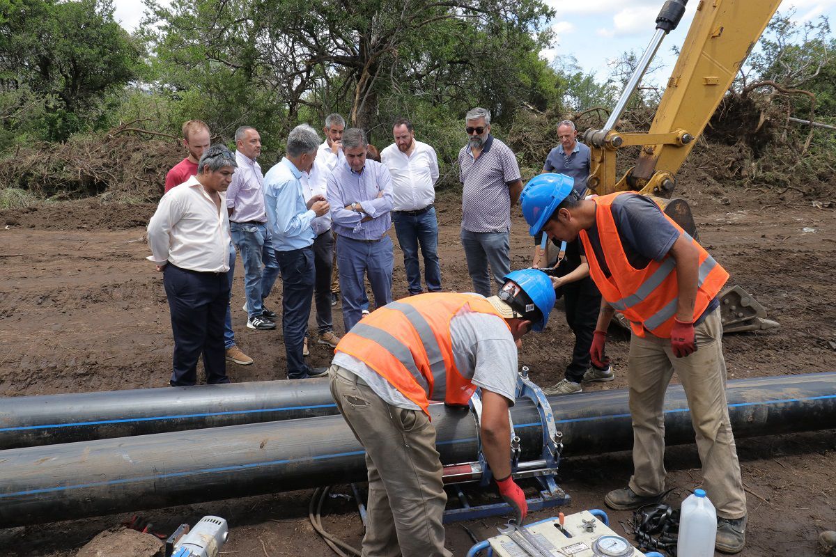 El Ministro de Obras Públicas recorrió los trabajos hídricos de la Villa de Merlo