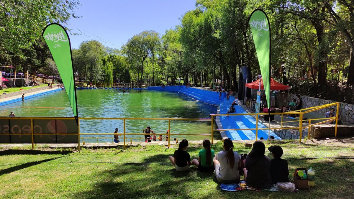 El renovado balneario del Rincón colmado de visitantes