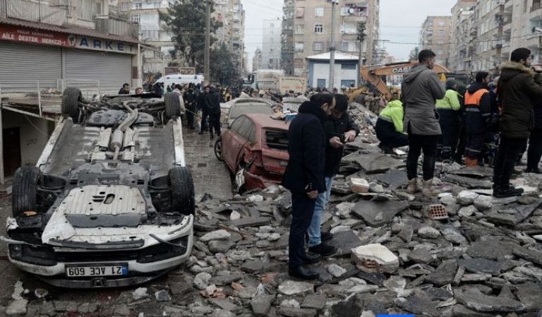 Ya son más de 5.000 los muertos por el terremoto en Turquía y Siria