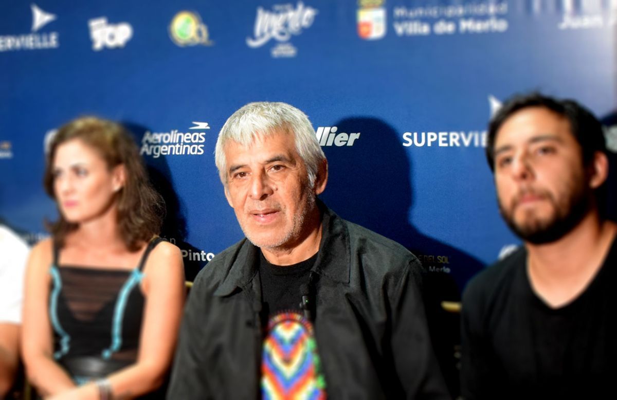 Peteco Carabajal:  "Mi vida y mi trabajo artístico quedaron unidos a Merlo y a su poesía"