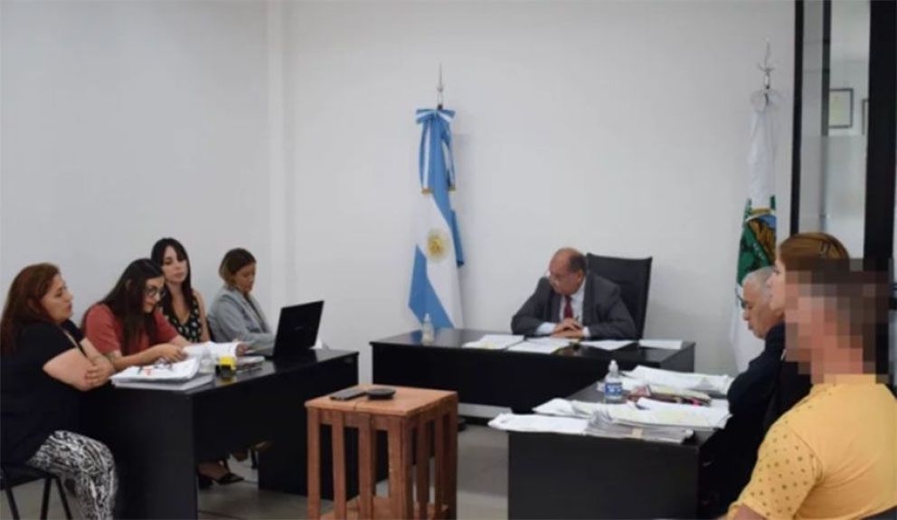Piden 8 años de prisión para un hombre acusado de abusar sexualmente de su hijastra 