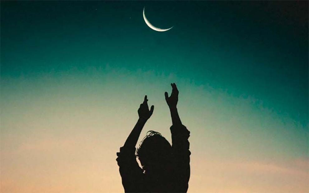 Súper Luna Nueva en Piscis: momento de introspección y procesos muy profundos