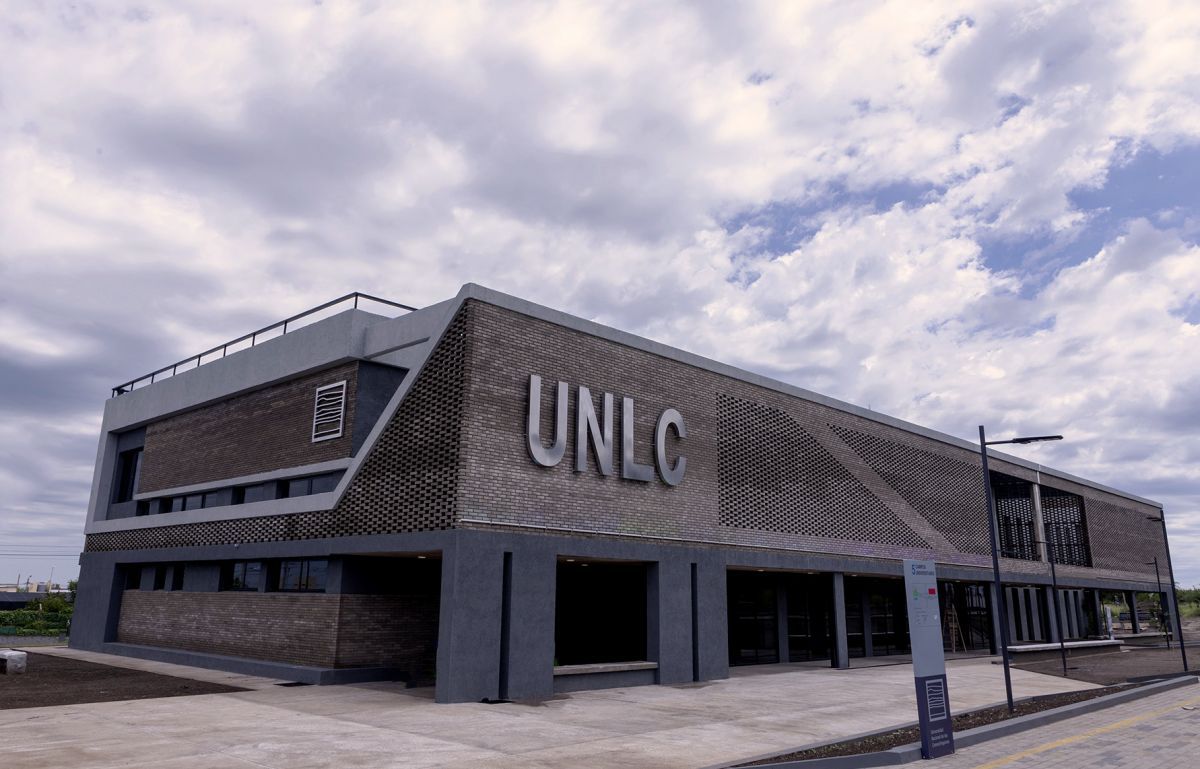 Este viernes inaugura el primer edificio académico de la UNLC