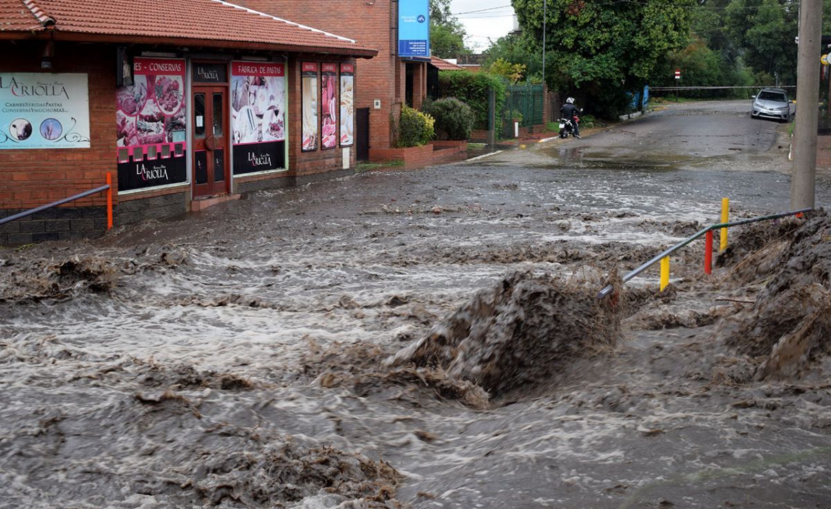 Diluvio en Merlo:  cayeron 290 milímetros en 48 horas y continúa la alerta