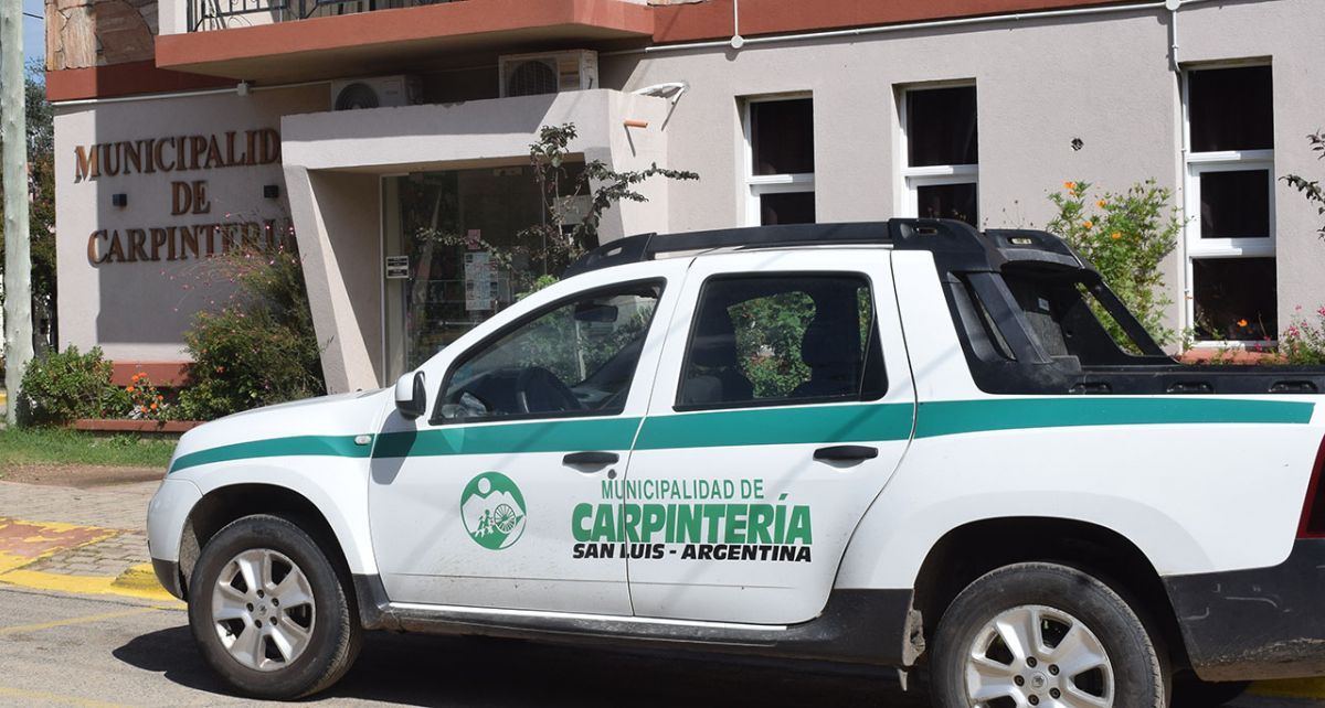 Vecinos de Carpintería piden explicaciones al intendente Herrera por el aumento excesivo de las tasas