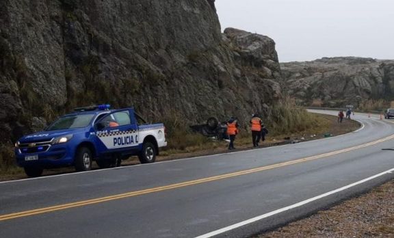 Tragedia en las Altas Cumbres: murió un hombre tras impactar contra la montaña en una curva peligrosa 
