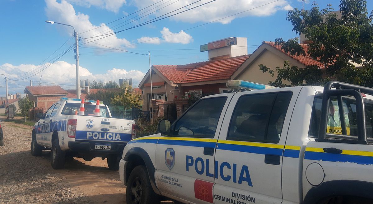Robaron más de medio millón de pesos de un polirubro