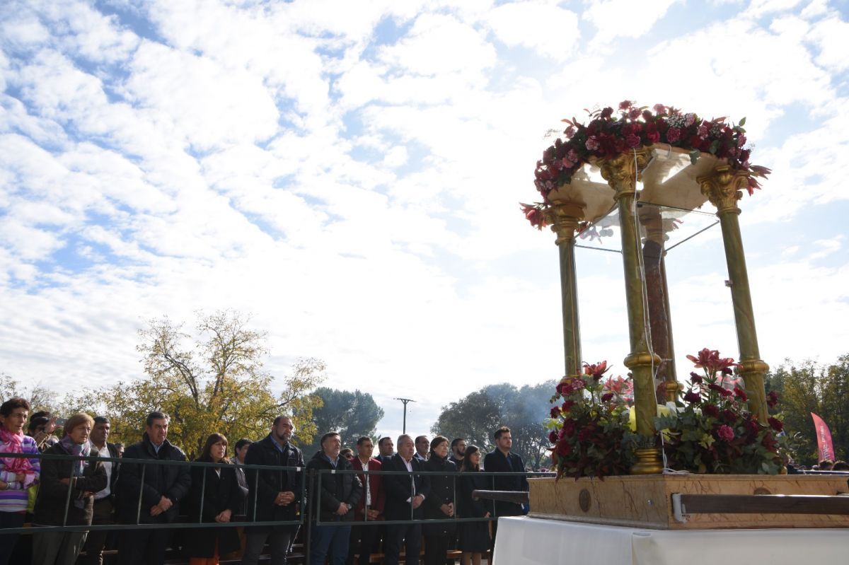 Cientos de fieles honraron al milagroso Señor de Renca